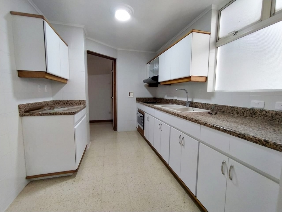 Piso – Medellín, Lalinde, El Poblado - Más