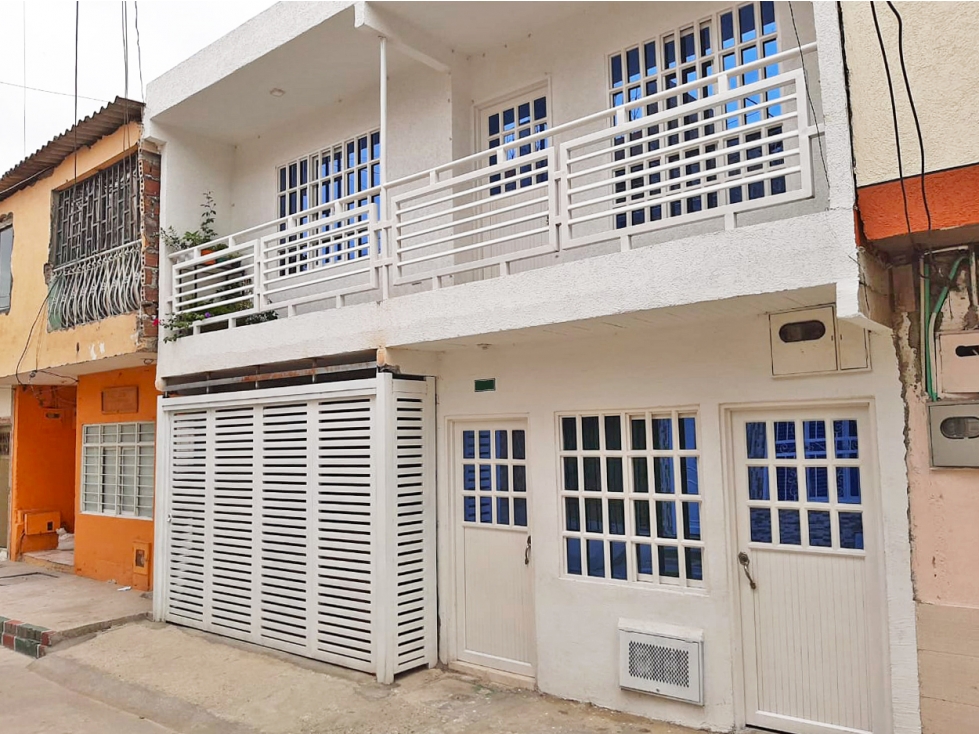 Casa en Venta por B&M inmobiliaria e inversiones ubicado en Cali. El código del inmueble es: 7318759