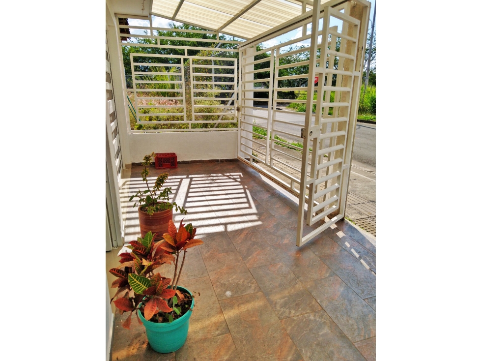 Casa en Venta por B&M inmobiliaria e inversiones ubicado en Cali. El código del inmueble es: 7489886 Imágen 2