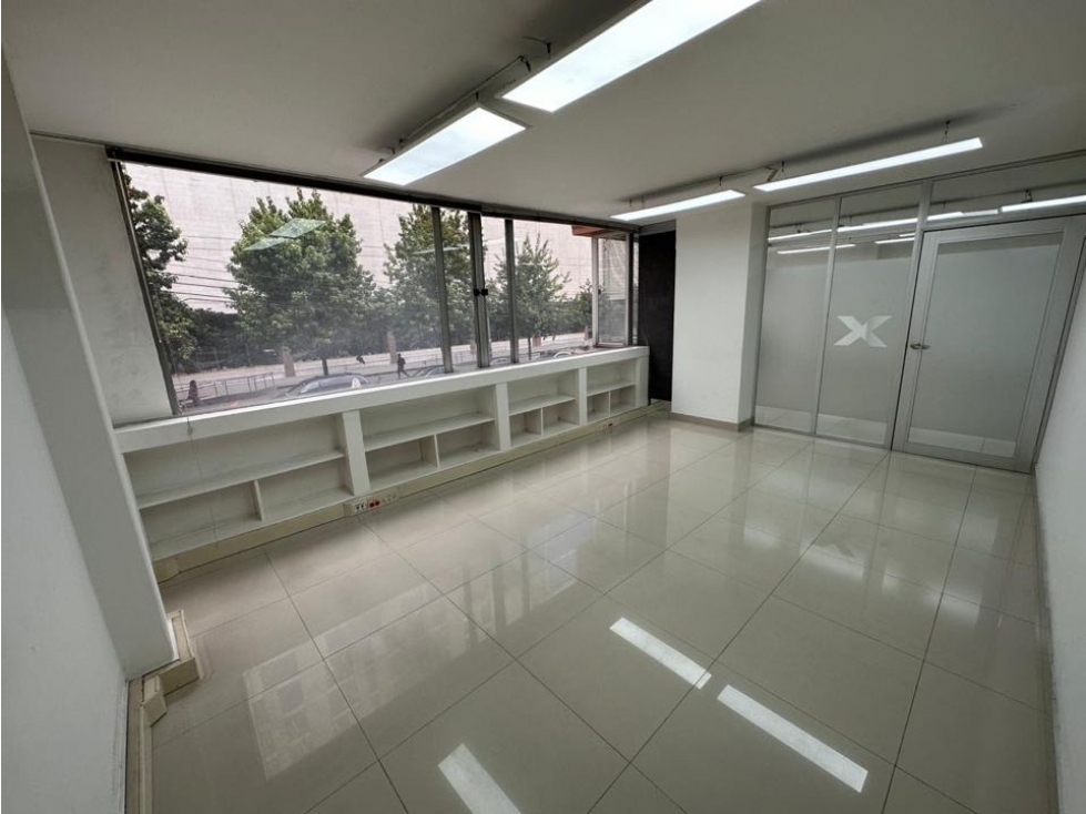 Oficina en Arriendo - Vista 2