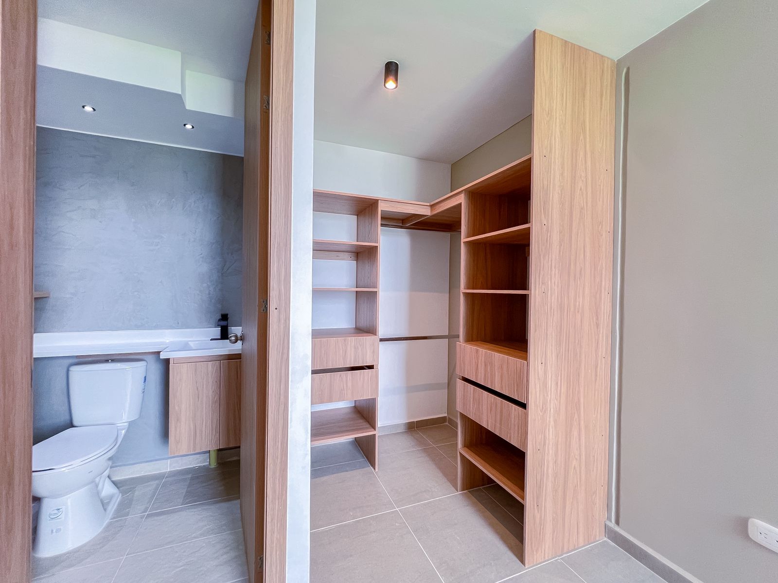 Apartamento en venta en Valle Del Lili, Cali, ID NO6858