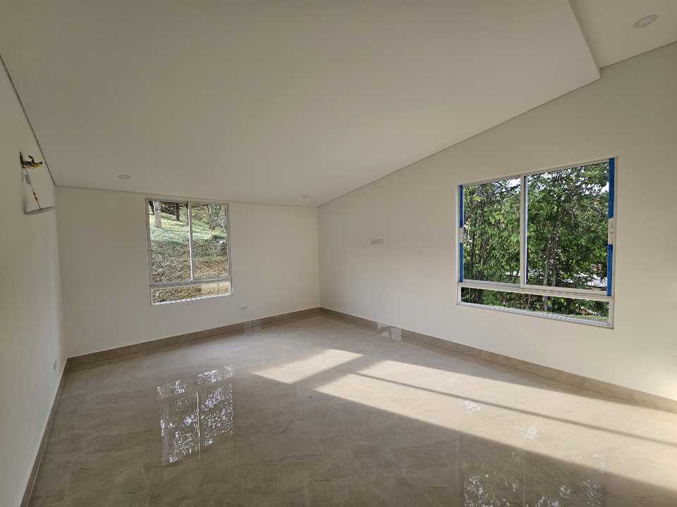 Casa Campestre en venta en Potrerito, Jamundi, ID HT4808