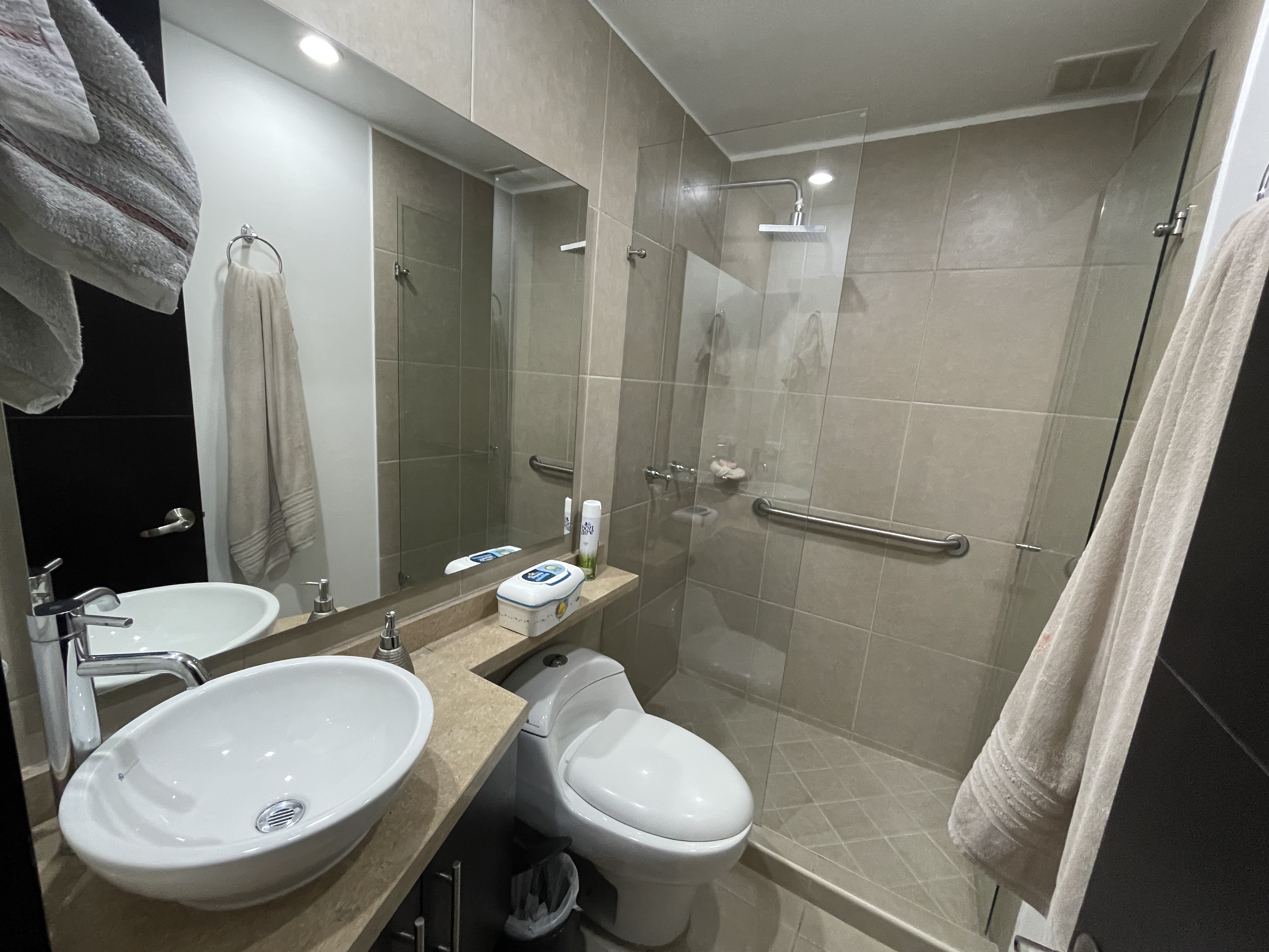 Apartamento en Venta en Bogotá D.C. - Los cedros oriental