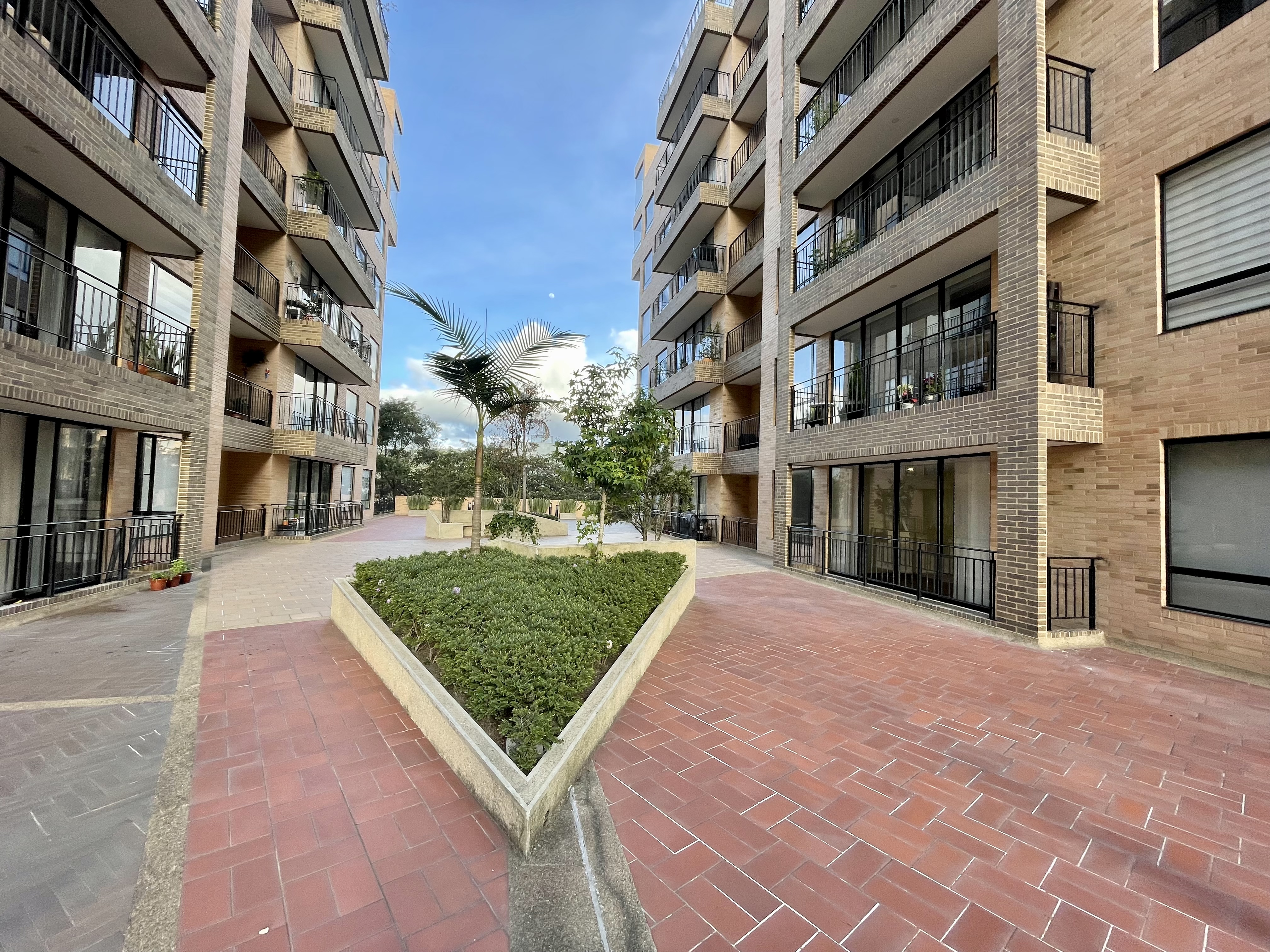 Venta Hermoso Apartamento con espectacular Terraza en Chía