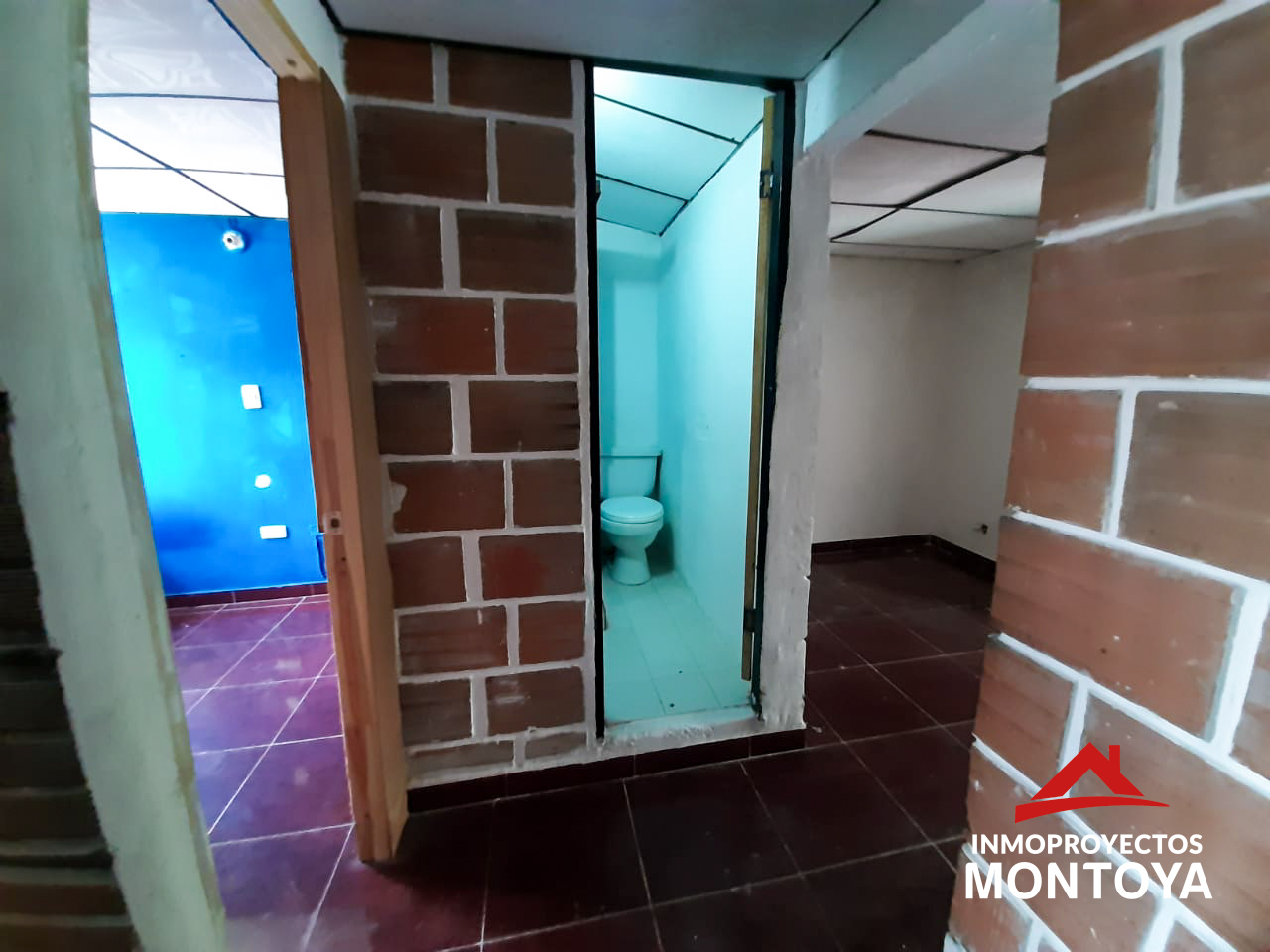 Casa dúplex esquinera en Llano Azul, Dosquebradas
