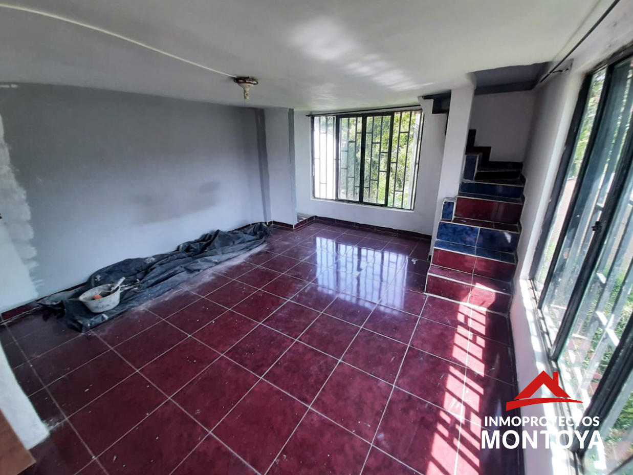 Casa dúplex esquinera en Llano Azul, Dosquebradas
