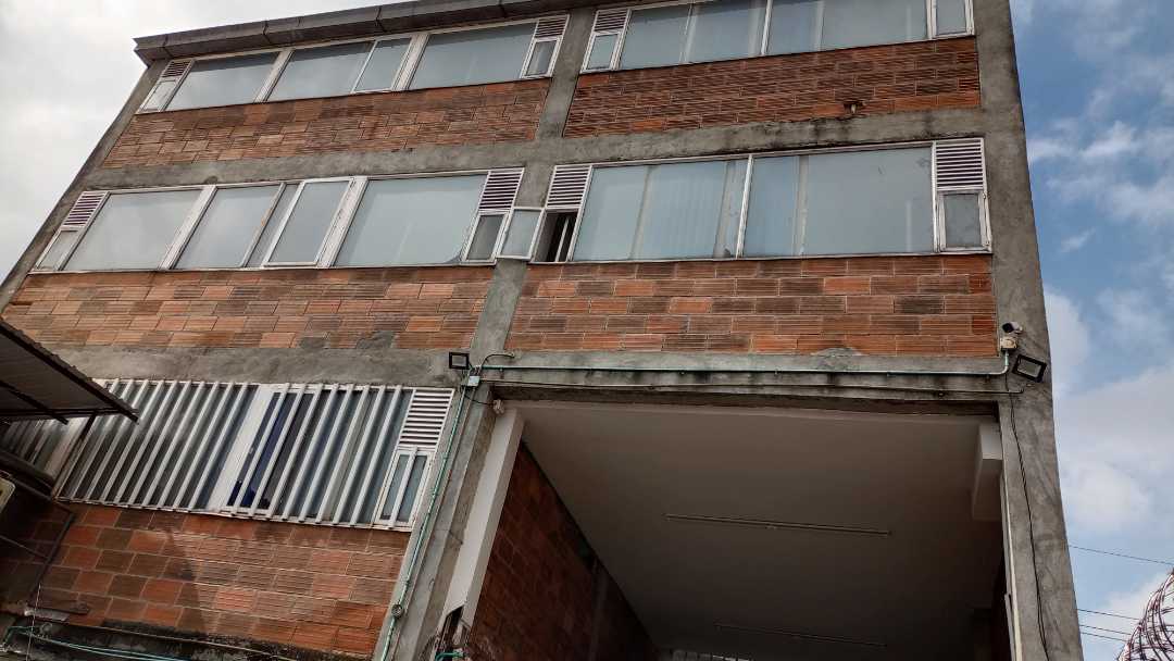 Foto de Bodega en Venta en Comuna 1/la badea, Dosquebradas - 12 - 48346