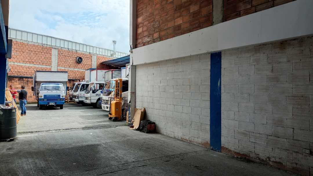 Foto de Bodega en Venta en Comuna 1/la badea, Dosquebradas - 13 - 48346