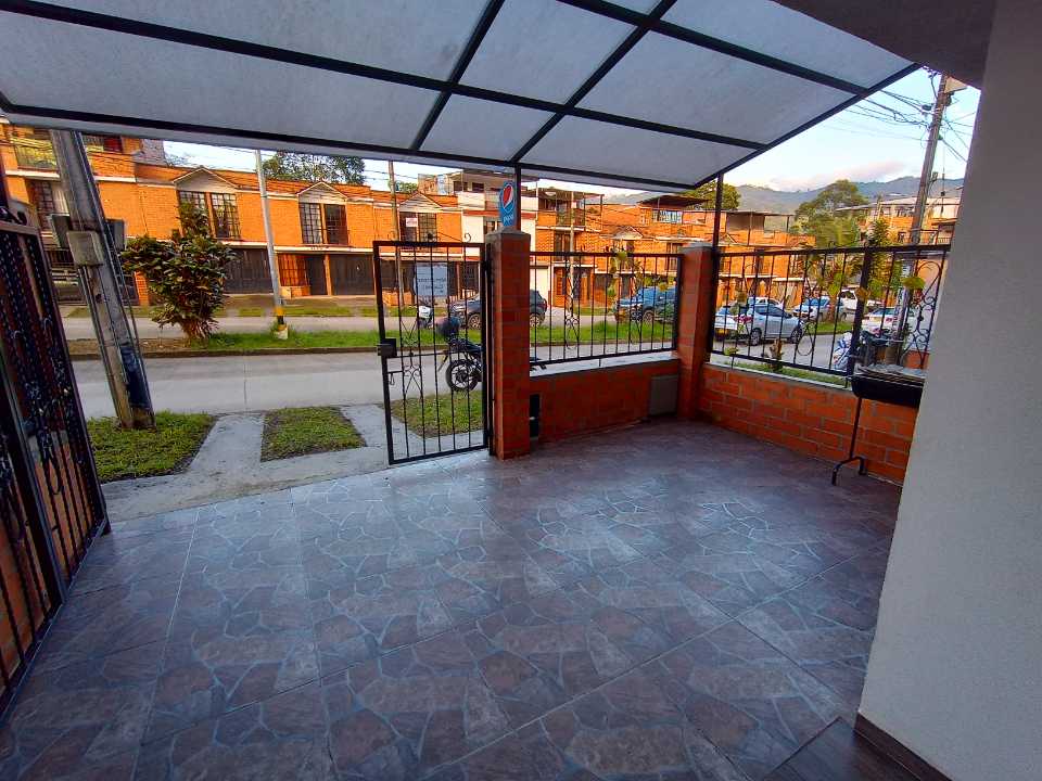 Foto de Casa en Venta en Comuna 10/el bosque, Dosquebradas - 16 - 48477