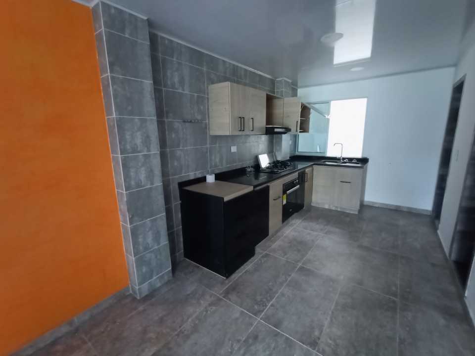 Foto de Casa en Venta en Comuna poblado/poblado ii, Pereira - 2 - 48473