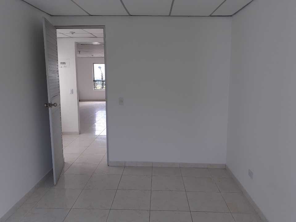 Foto de Edificio en Venta en Comuna 5/las violetas, Dosquebradas - 3 - 48521