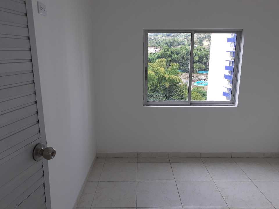 Foto de Edificio en Venta en Comuna 5/las violetas, Dosquebradas - 6 - 48521
