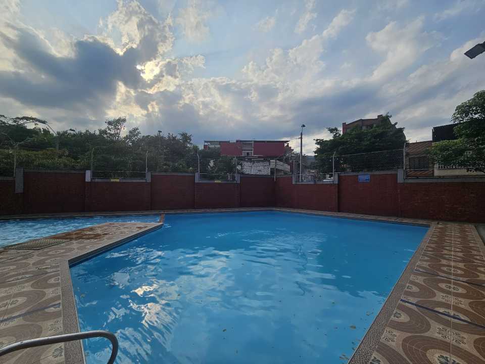 Apartamento en venta en Cañaveralejo, Cali, ID DX7006