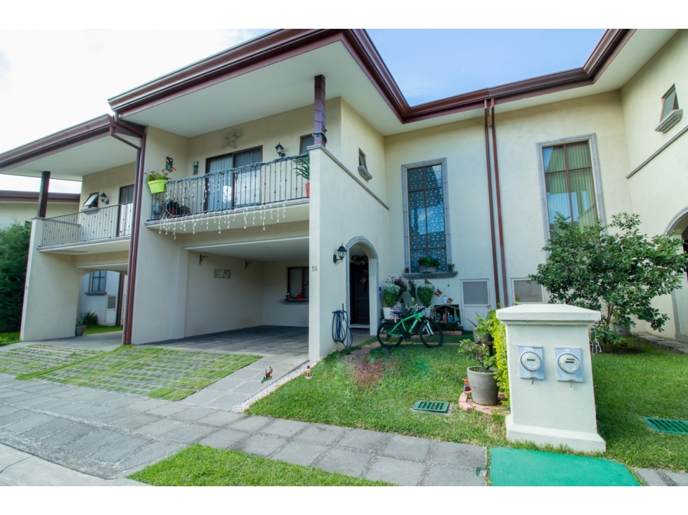 The Hojarascas house. Belén. Costa Rica