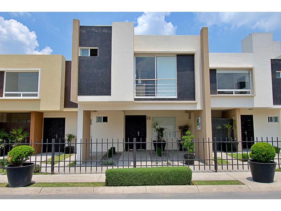 CASA EN TOLUCA DE 131 M2 1,890,000 MXN