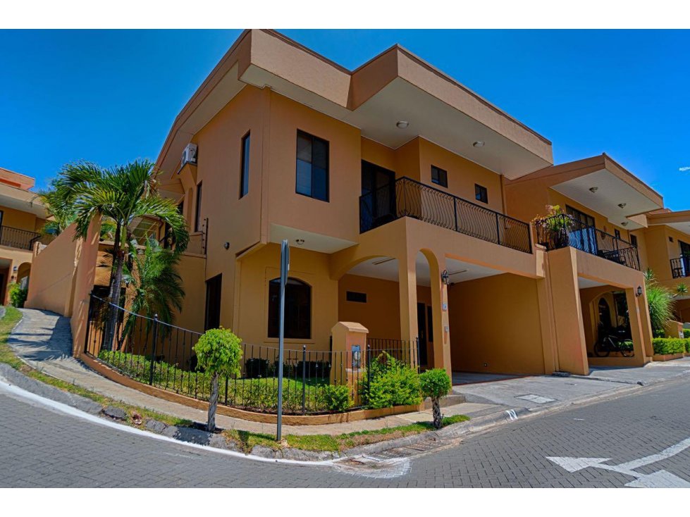 VENTA DE CASA, HEREDIA, BELÉN, CONDOMINIO BALCONES DE LA RIBERA US