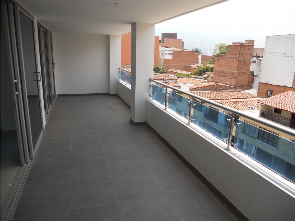 APARTAMENTO NUEVO EN LAURELES MEDELLÍN 670.000.000 COP