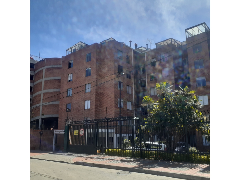 VENTA APTO CONJUNTO RESIDENCIAL TARRAGONA DE SALITRE 2 260.000.000 COP