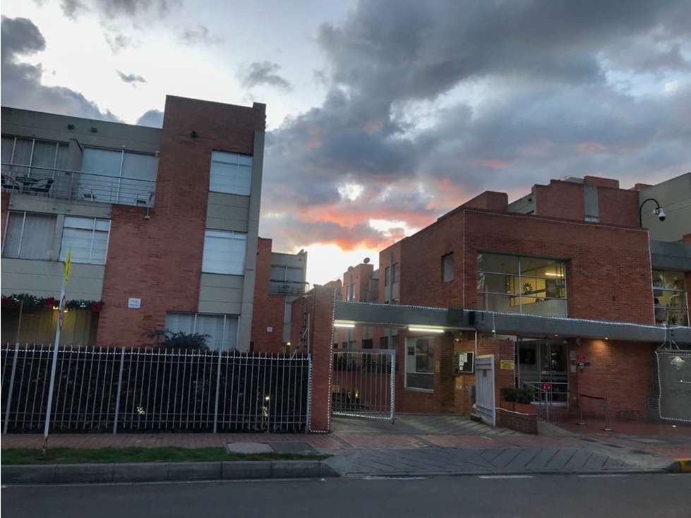 Venta Casa Bosques de la Alameda Usaquén $470.000.000 COP