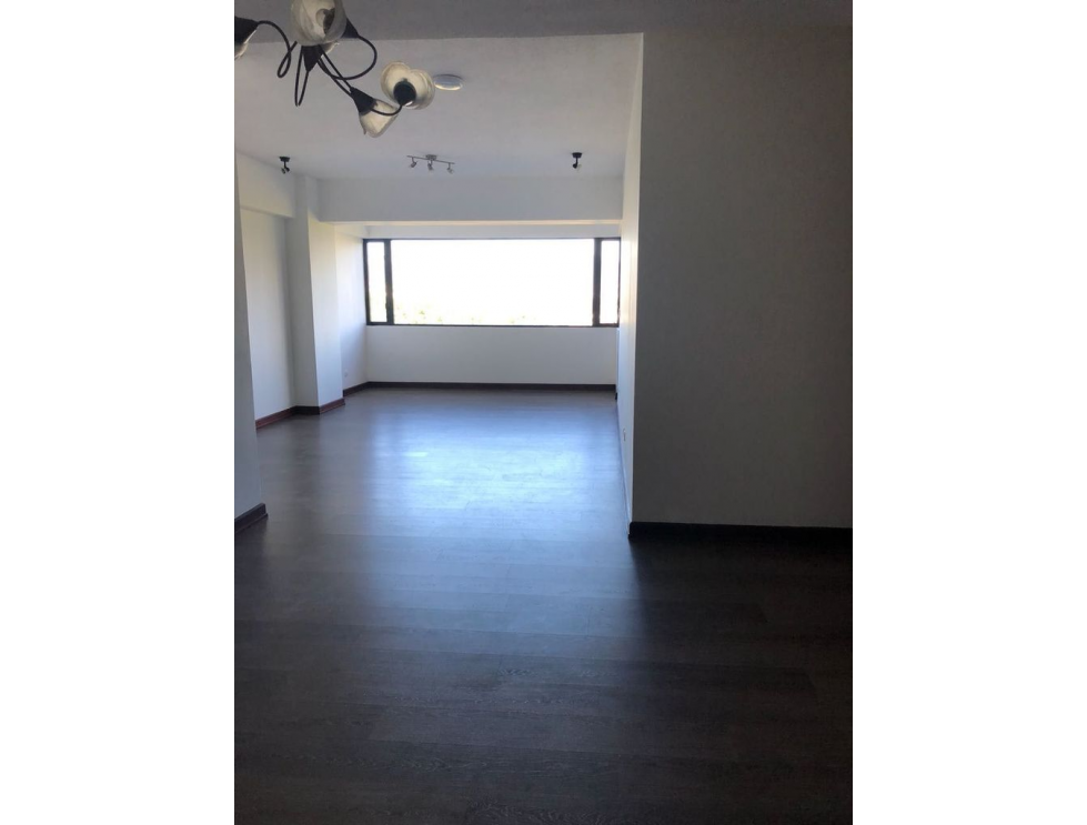 Apartamento en renta zona 14 de 3 dormitorios US1,150 USD