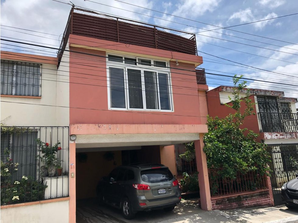 ZONA 11 Res San Carlos Casa de 4 Dorm Q1,450,000 GTQ