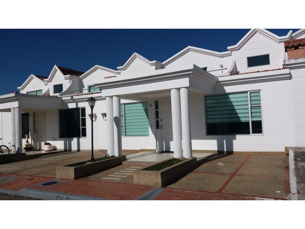 ESPECTACULAR CASA CONDOMINIO CAMPESTRE LAS ACACIAS