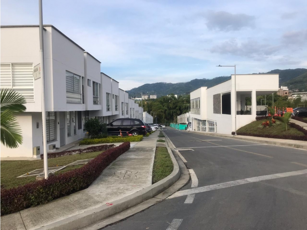 SE VENDE CASA EN RINCÓN DE LA PRADERA DOSQUEBRADAS