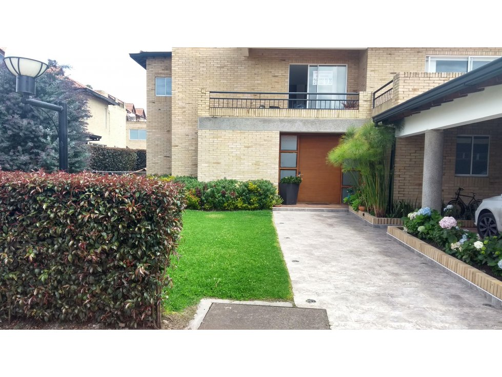 VENDO CASA EN QUINTAS DE GUAYMARAL, CHIA