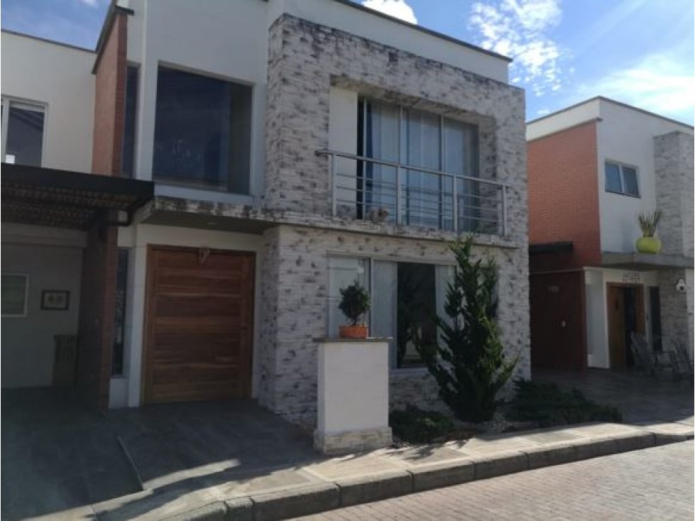 Venta de casa en la Ceja Antioquia 590.000.000 COP