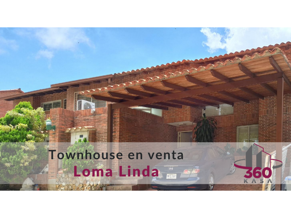Bello townhouse en venta en Loma Linda con inigualable vista Bs.120.