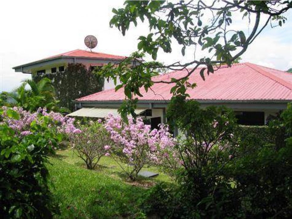 Casa estilo moderna en Atenas