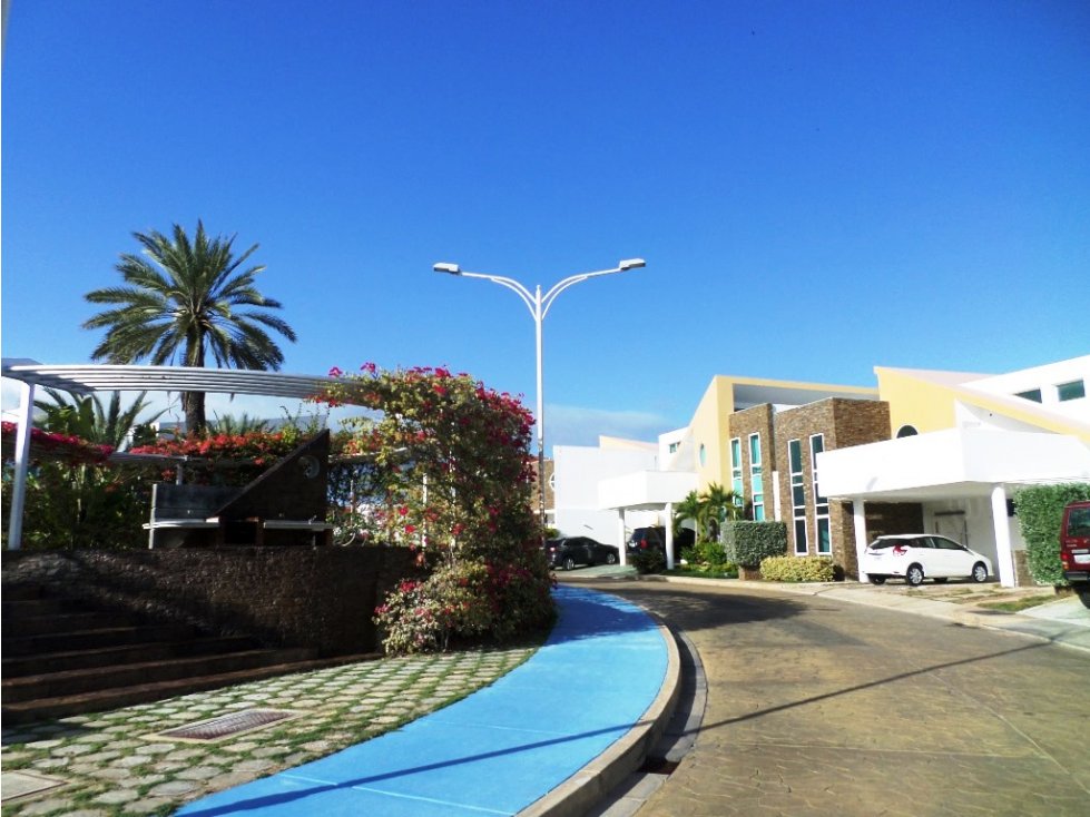 VENTA CASA MODERNA, ISLA MARGARITA, MAJESTIC