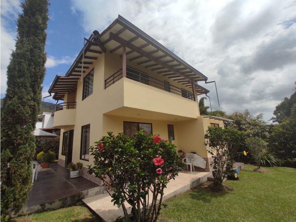 casa finca en venta la Ceja Antioquia CAJ1 690.000.000 COP