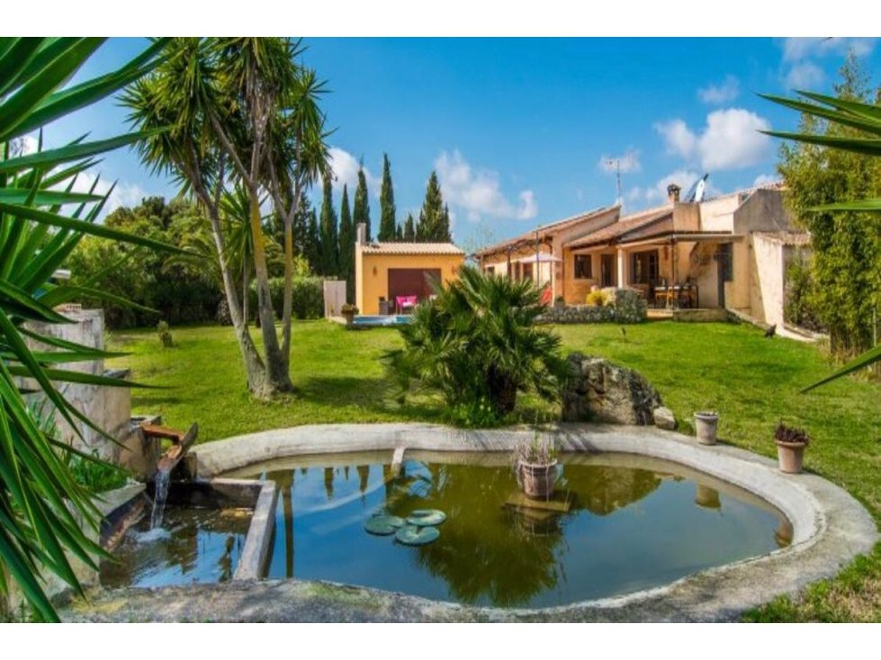 Hermosa finca con piscina y licencia