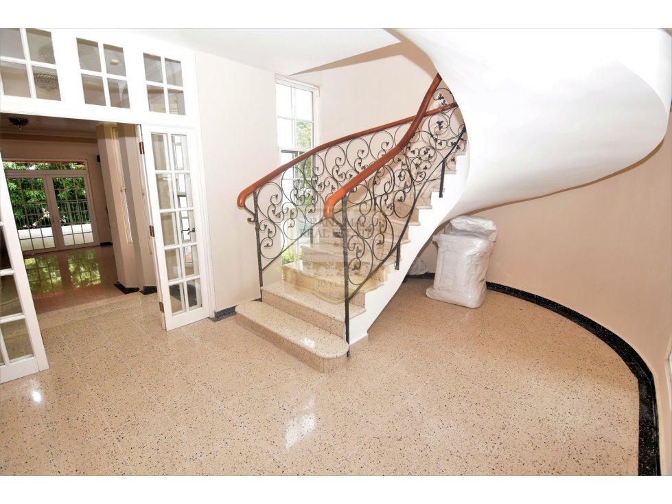 ALQUILO HERMOSA Y AMPLIA CASA EN LOS ANGELES BRAC