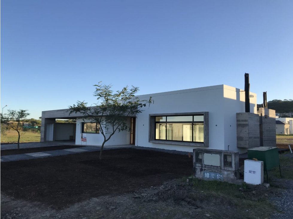 Casa de categoría en Praderas a estrenar