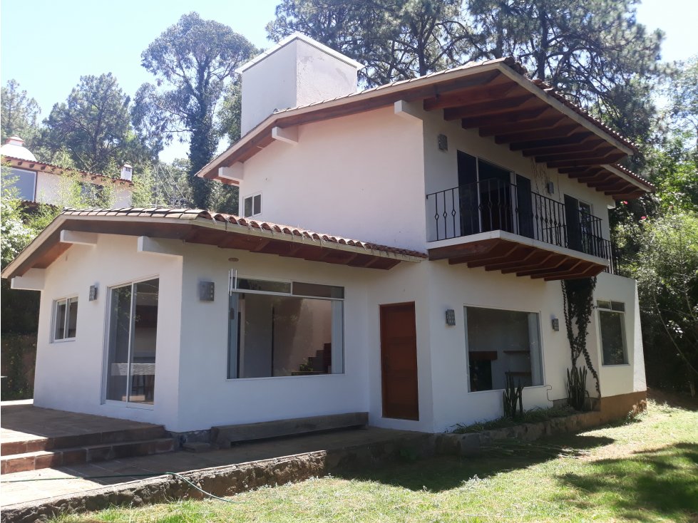 CASA EN RENTA, EXCELENTE UBICACIÓN. VALLE DE BRAVO 20,000 MXN