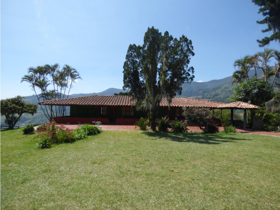 Casa Finca en Venta en San Cristobal Medellín 2.200.000.000 COP