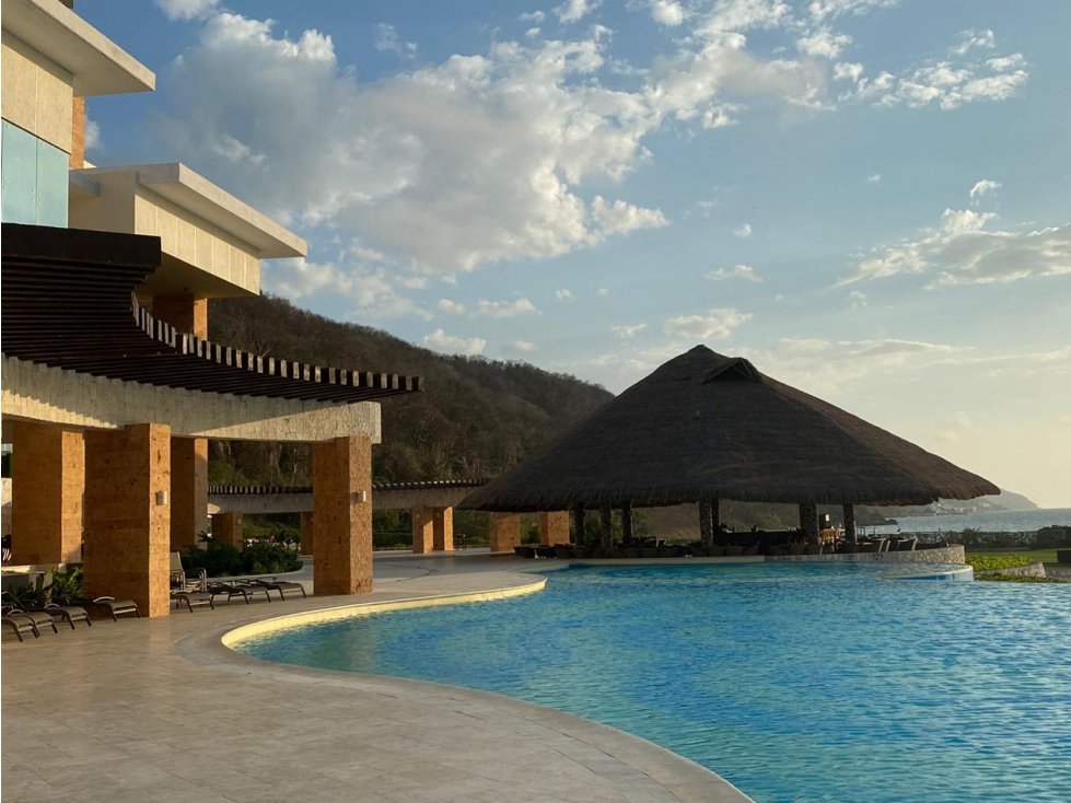 HOUSE FOR SALE IN COUNTRY CLUB CAMPECHE