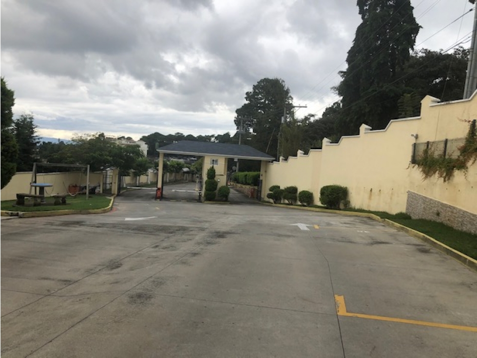 VENDO CASA EN CAÑADAS DEL ENCINAL Q1,885,000 GTQ