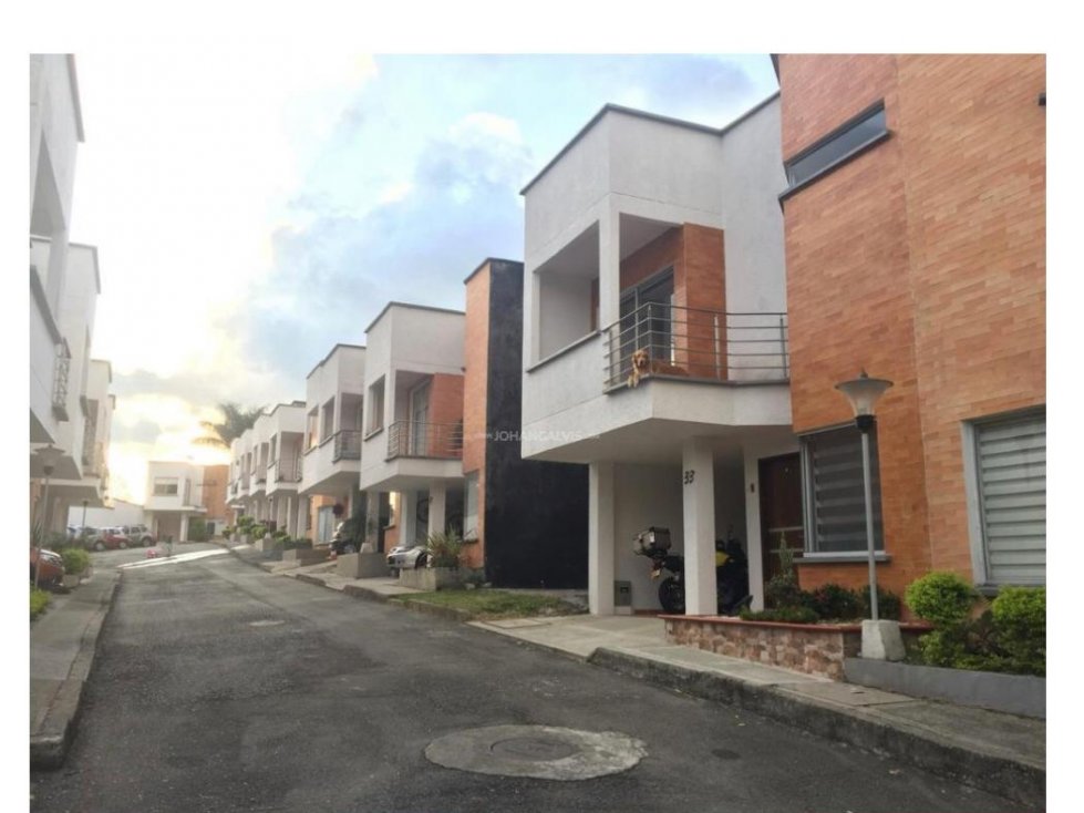 Venta de casa en el norte de Armenia 164 mts2 390.000.000 COP