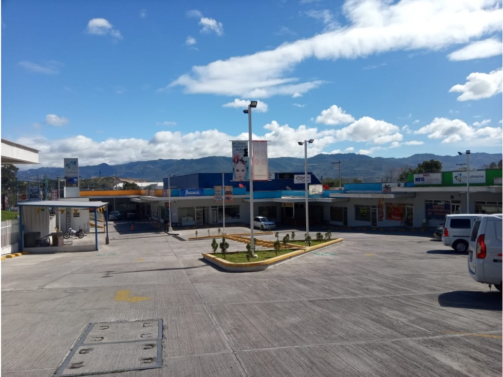 Plaza Prisma en Villa Nueva Locales en Renta Q4,900 GTQ