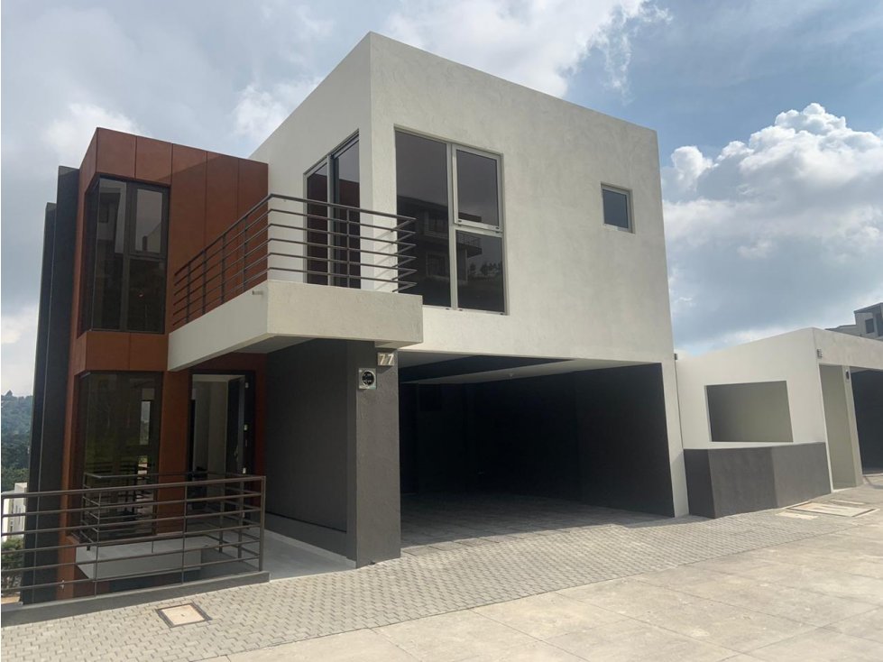 Rento Casa Estilo Bardu en Jacarandas de Muxbal