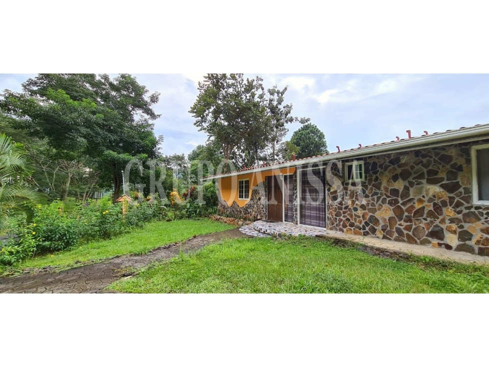 Oportunidad! Se Vende Casa en Altos del Maria Cod. 3201364 US170,000 USD