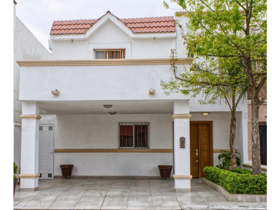 Linda Casa en venta con recámara planta baja Hda. San Rafael Saltillo