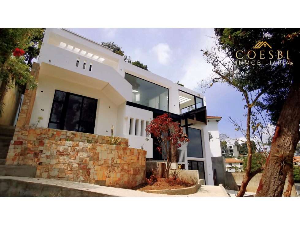 Excéntrica casa grande en residencial Las Cumbres zona 16, Guatemala