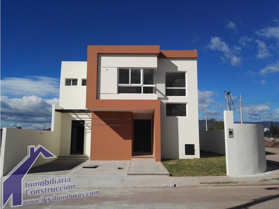 CASA EN MIRAFLORES US190,000 USD