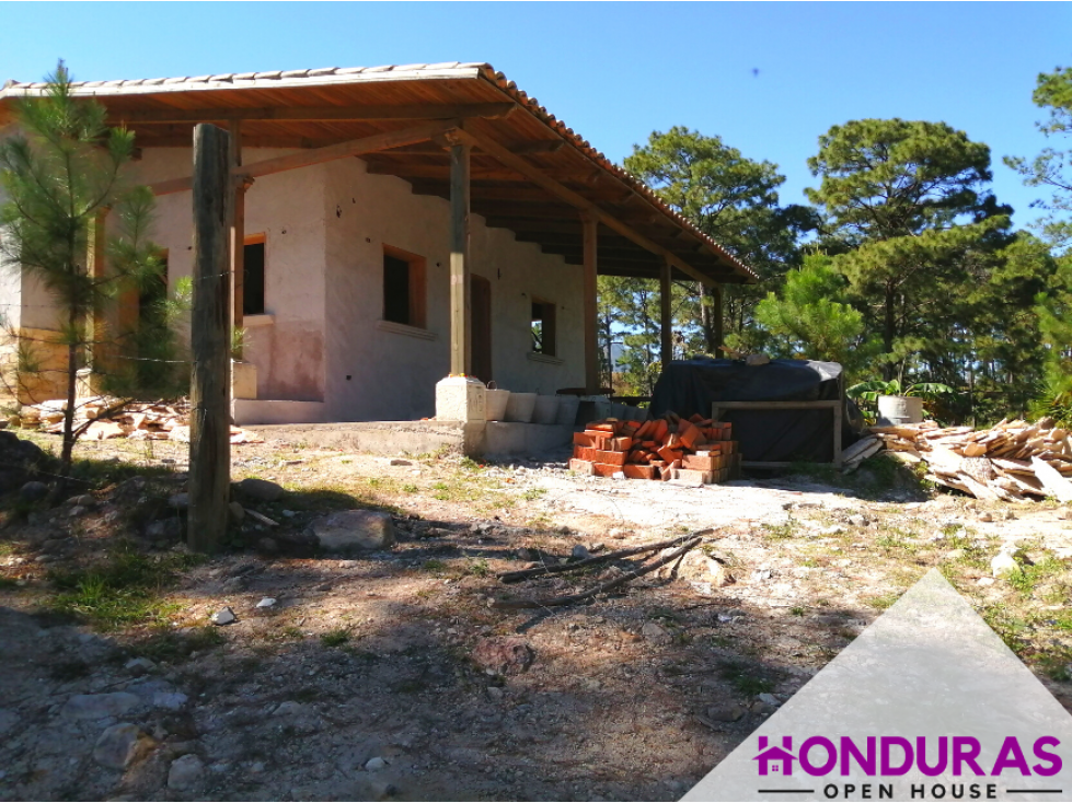 Casa en preventa - Gracias, Lempira