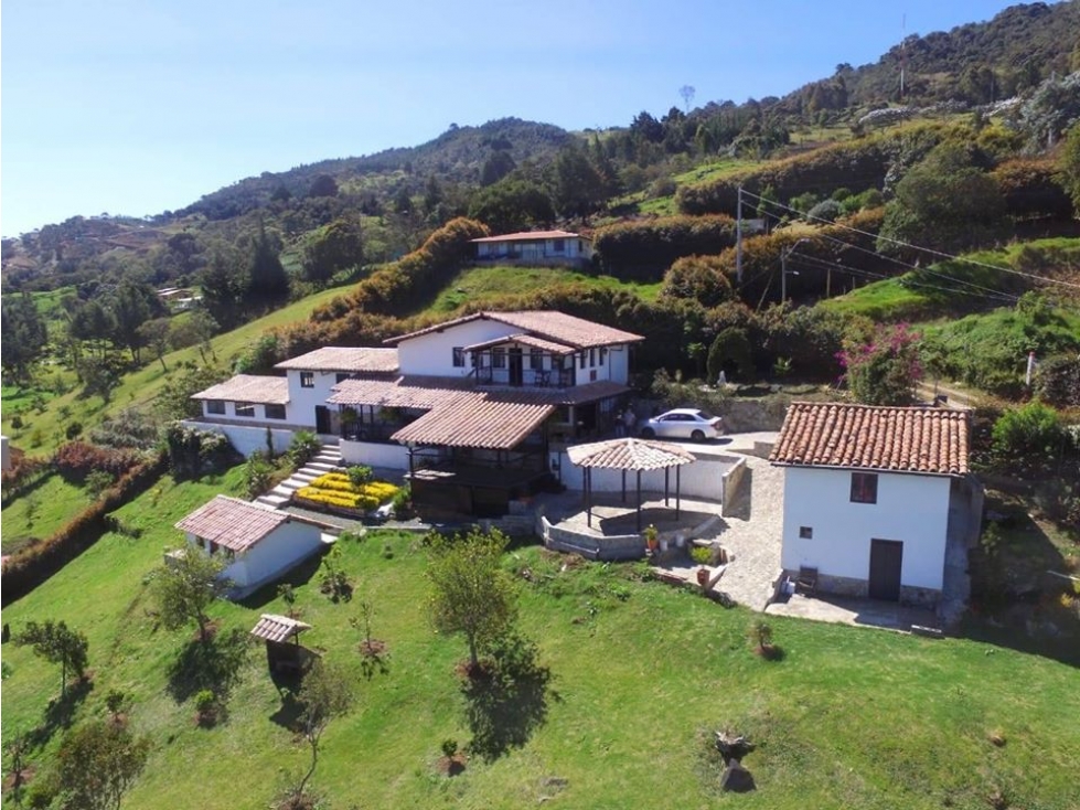 FURNISHED HOUSE FOR RENT / SAN CRISTOBAL, MEDELLÍN COLOMBIA 7.500.