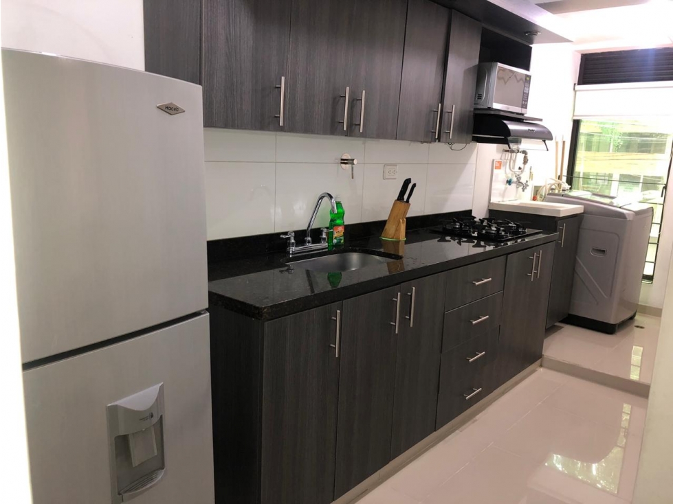 FURNISHED APARTMENT FOR RENT / LAURELES MEDELLIN 2.200.000 COP